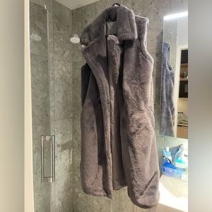 Faux Fur Sleeveless Coat by Intrend